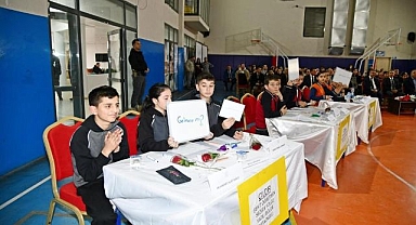 Öğrenciler bilgide yarıştı