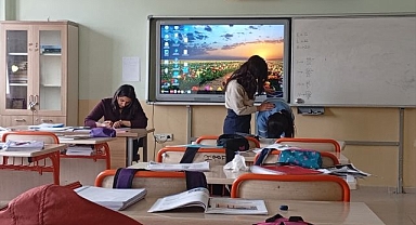 Öğrencilere skolyoz taraması