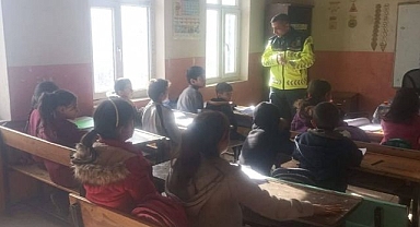 Öğrencilere trafik eğitimi