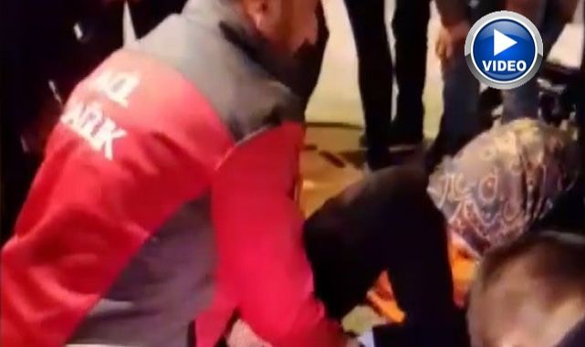 Otomobille motosiklet çarpıştı!