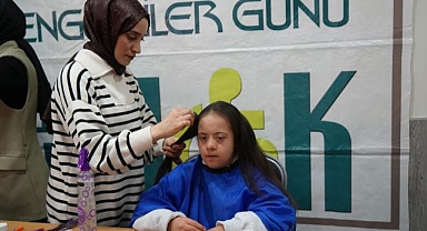 Özel çocuklara kuaför sürprizi