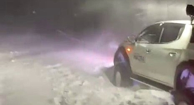 Palandöken geçidinde mahsur kaldılar