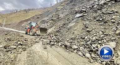 Şiddetli yağış hayatı felç etti! Köy yolları ulaşıma kapandı