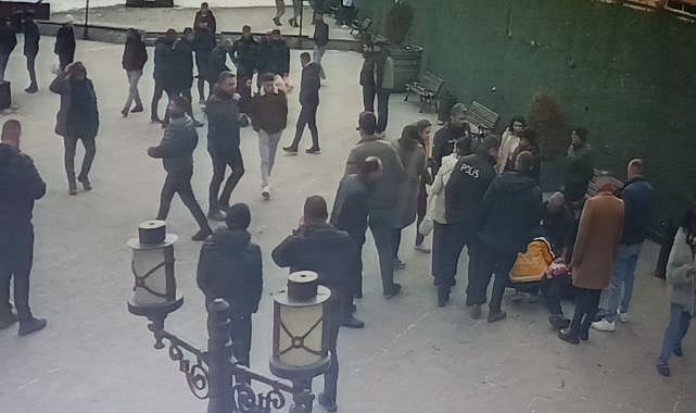 Tekme, tokat, bıçak… Ortalık karıştı! Çok sayıda yaralı var