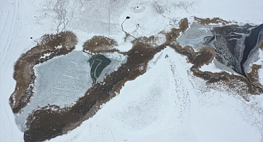 Tescilli göl buz tuttu