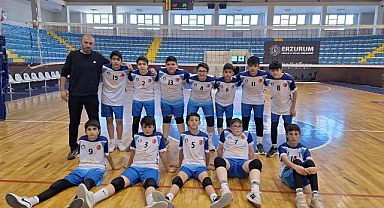 Voleybolda il birincisi oldular 