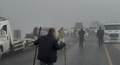 Yoğun sis zincirleme kazayı getirdi!