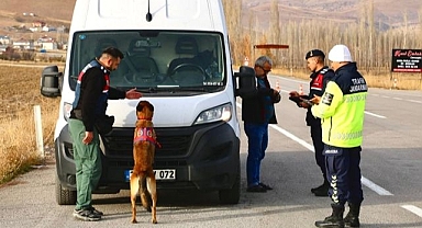 Yol güvenliği için kış denetimi! Ekipler görevlerini titizlikle sürdürüyor