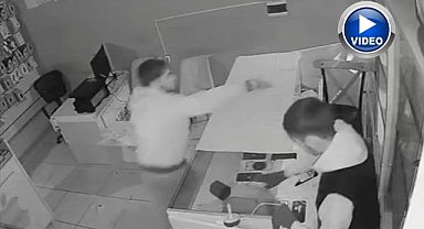 30 saniyede hırsızlık kamerada! Kaşla göz arasında telefonları çaldılar