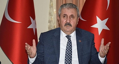 BBP Genel Başkanı Destici'den teşkilatlarına Türk bayrağı talimatı