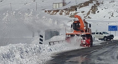 Bu yol sadece acil ve öncelikli araçlara açık!