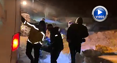 Sağlık ekipleri yolda kalınca ekipler seferber oldu