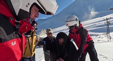 Erzurum'da JAK timleri imdada yetişti