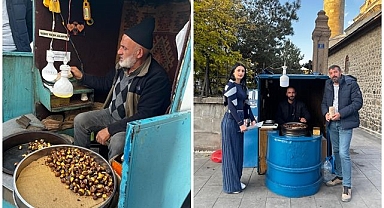Erzurum’da kestane satıcılarının zorlu mesaisi
