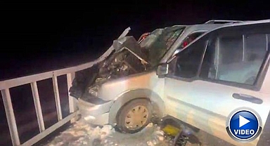 Erzurum'da kontrolden çıkan araç bariyerlere çarptı! 