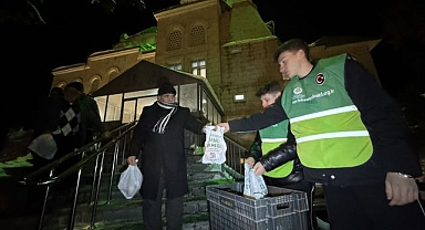 Erzurum’da Miraç Kandili’nde Somuncu Baba ekmeği ikramı