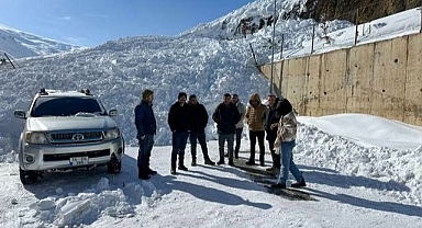 İki ayrı yere çığ düştü!