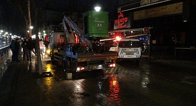 İstinat duvarı çöken bina tahliye edildi