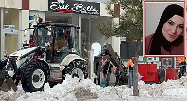 Kar kütlesinin altında kalmıştı: Son yolculuğuna uğurlandı