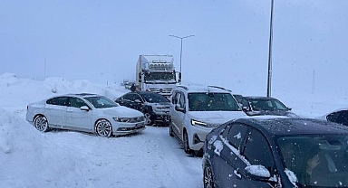 Kar yağışı kazaları beraberinde getirdi