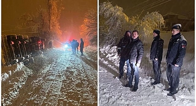 Karda kayan tanker şarampole devrildi