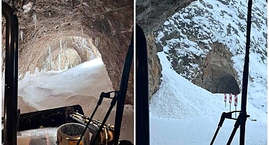 Kemaliye'de Taş Yolu'na çığ düştü!