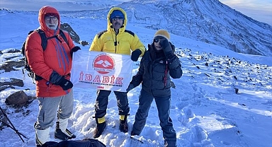 Kışa meydan okuyan zirve tırmanışı