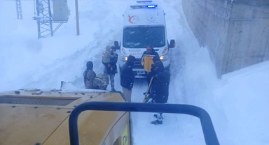 Köylerde rahatsızlanan hastalar için ekipler seferber oldu 