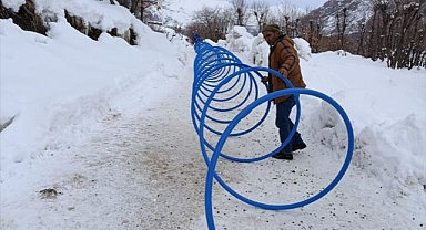 Mahalleli susuz kaldı! Ekipler seferber oldu