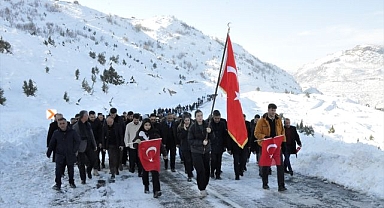 Sarıkamış şehitleri için yürüdüler