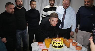 Sevgi Evlerinden ayrılan gence sürpriz 