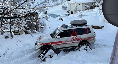 Şifa yolu açık, paletli ambulanslar görevde