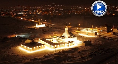 Tarihi camide gece ışıltısı: Tarih ve sanat bir arada