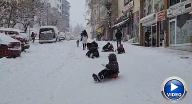 Tatilinin tadını kayarak çıkardılar