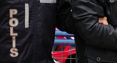 Türk bayrağını çöpe atan şahıs tutuklandı