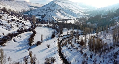 Üçkaya Vadisi beyaz örtüyle kaplandı