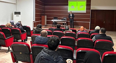 Umreci adaylarına seminer 