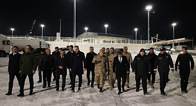 Vali sınırda incelemelerde bulundu