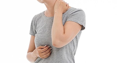 Yanlış duruş boyun sağlığını tehdit ediyor