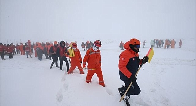  2 bin 600 rakımlı Kozma Dağı'nda çığ tatbikatı