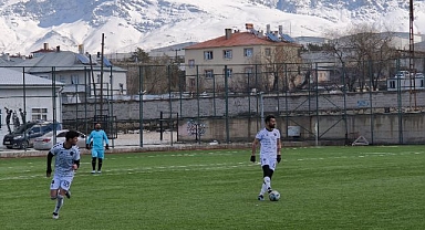 Amatör futbol maçları devam ediyor