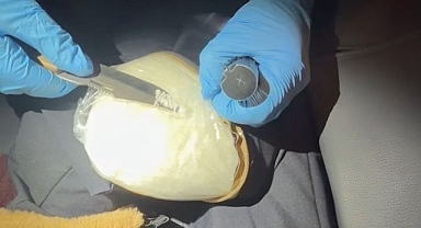 Araçtan onlarca kilo uyuşturucu çıktı!