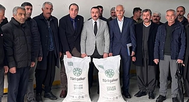  Arıcılara arı besleme şekeri dağıtıldı   