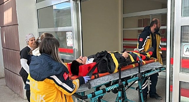 Asansör boşluğuna düştüler!