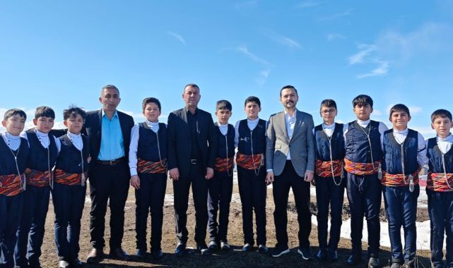 Halk oyunları şampiyonu Aşkale oldu 