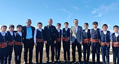 Halk oyunları şampiyonu Aşkale oldu 