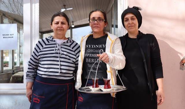 Babadan kızlarına: Çay ocağını üç kız kardeş işletiyor 