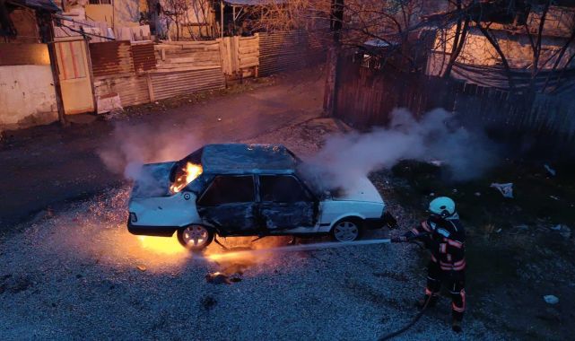 Babasının arabasını yaktı, gözaltına alındı!