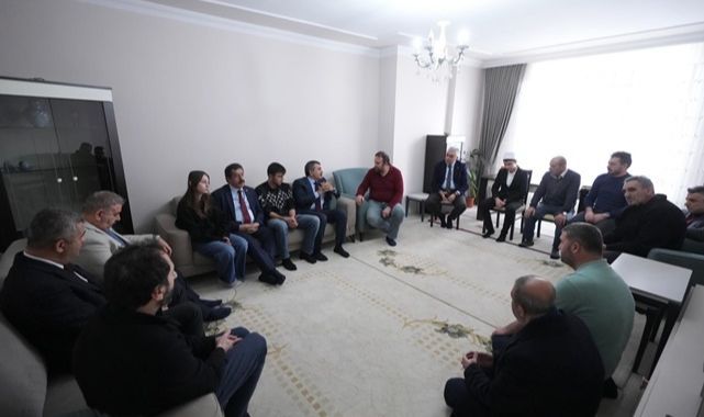  Bakan Tekin'den taziye ziyareti