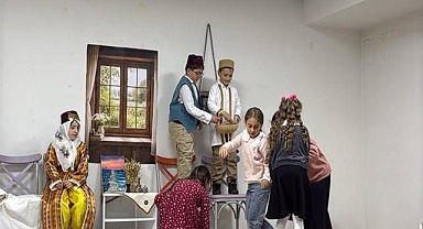 ‘Benim kültürüm benim özüm' tiyatrosunda çocuklar sahne aldı 